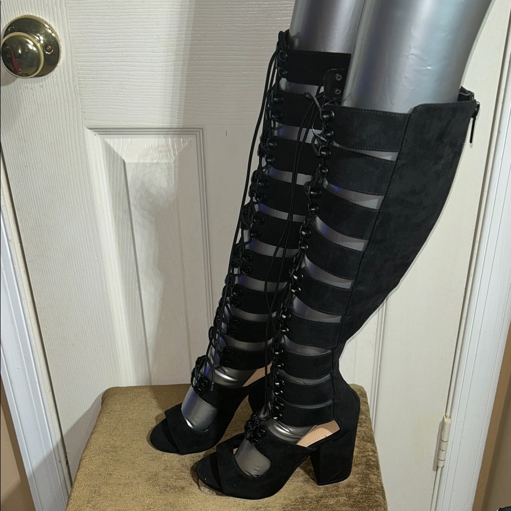 Express Black Over the Knee Strappy Gladiator Sandals - Picture 4 of 6